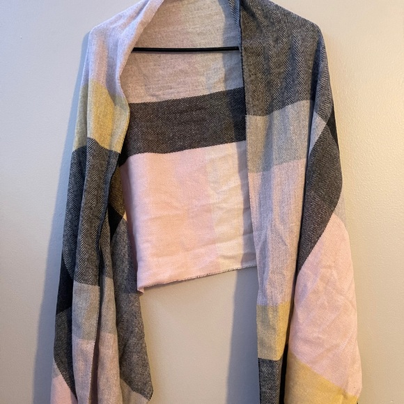 Scarf - Picture 2 of 2